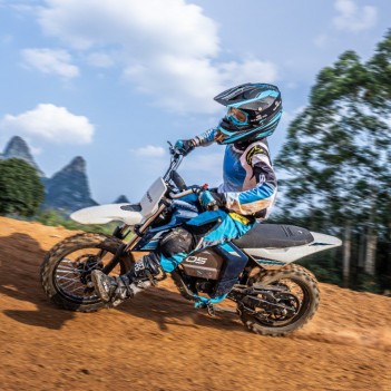 cf-moto XC-5E